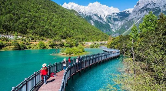 Hồ Nhật Nguyệt