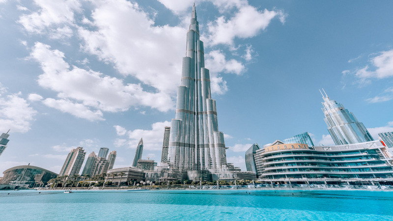 Tháp Khalifa nằm ở trung tâm