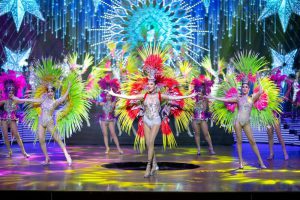 Buổi trình diễn tại Alcazar Cabaret Show